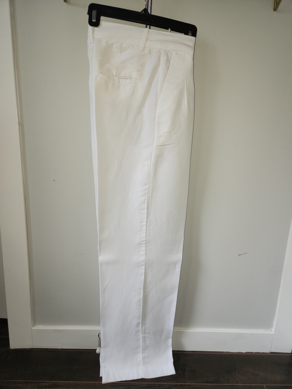 Wilfred White Straight-Leg Dress Pants